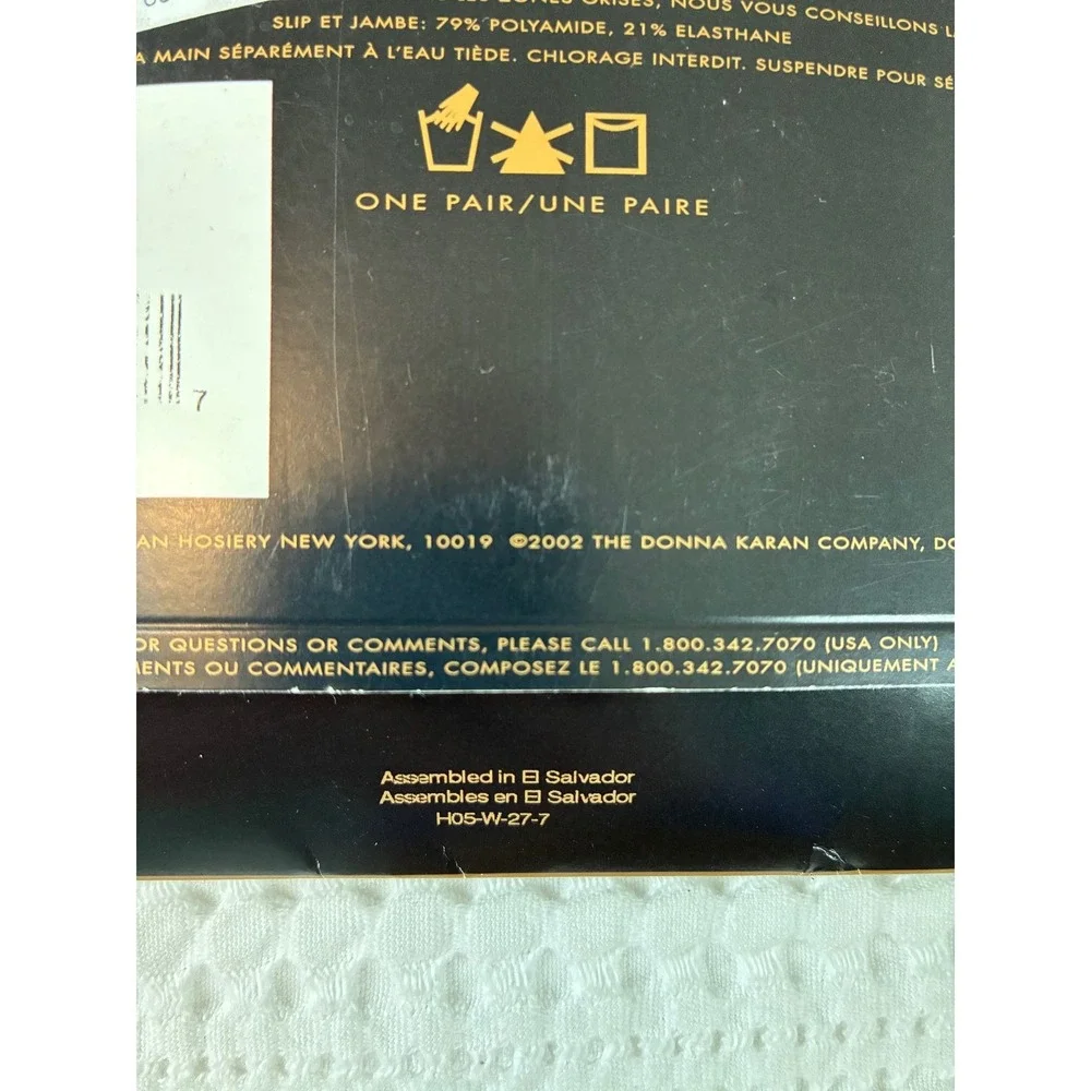 NOS VTG Donna Karan Pantyhose‎ Medium Black Sheer Satin Toner 2002 Tights